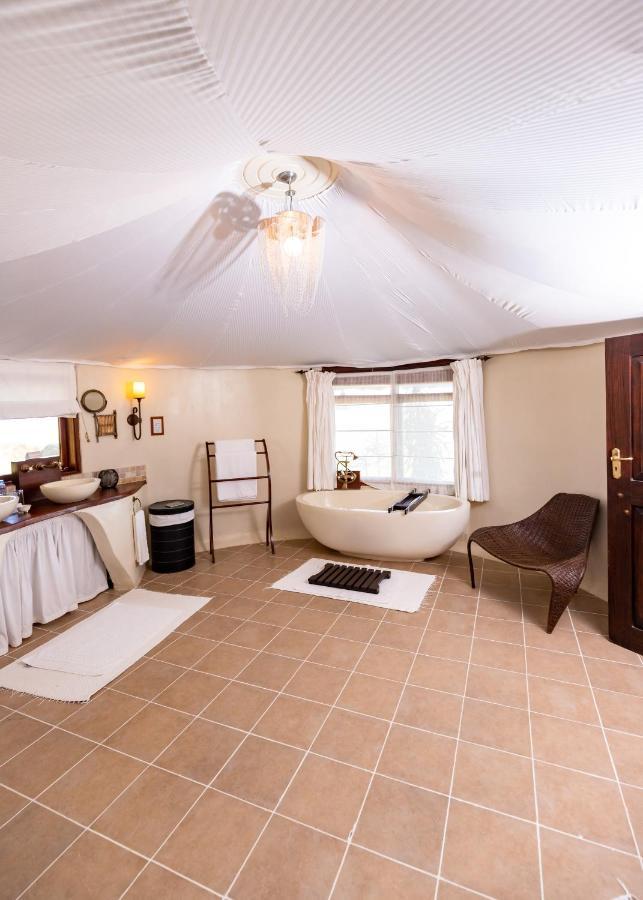Olarro Lodge Maji Moto Luaran gambar